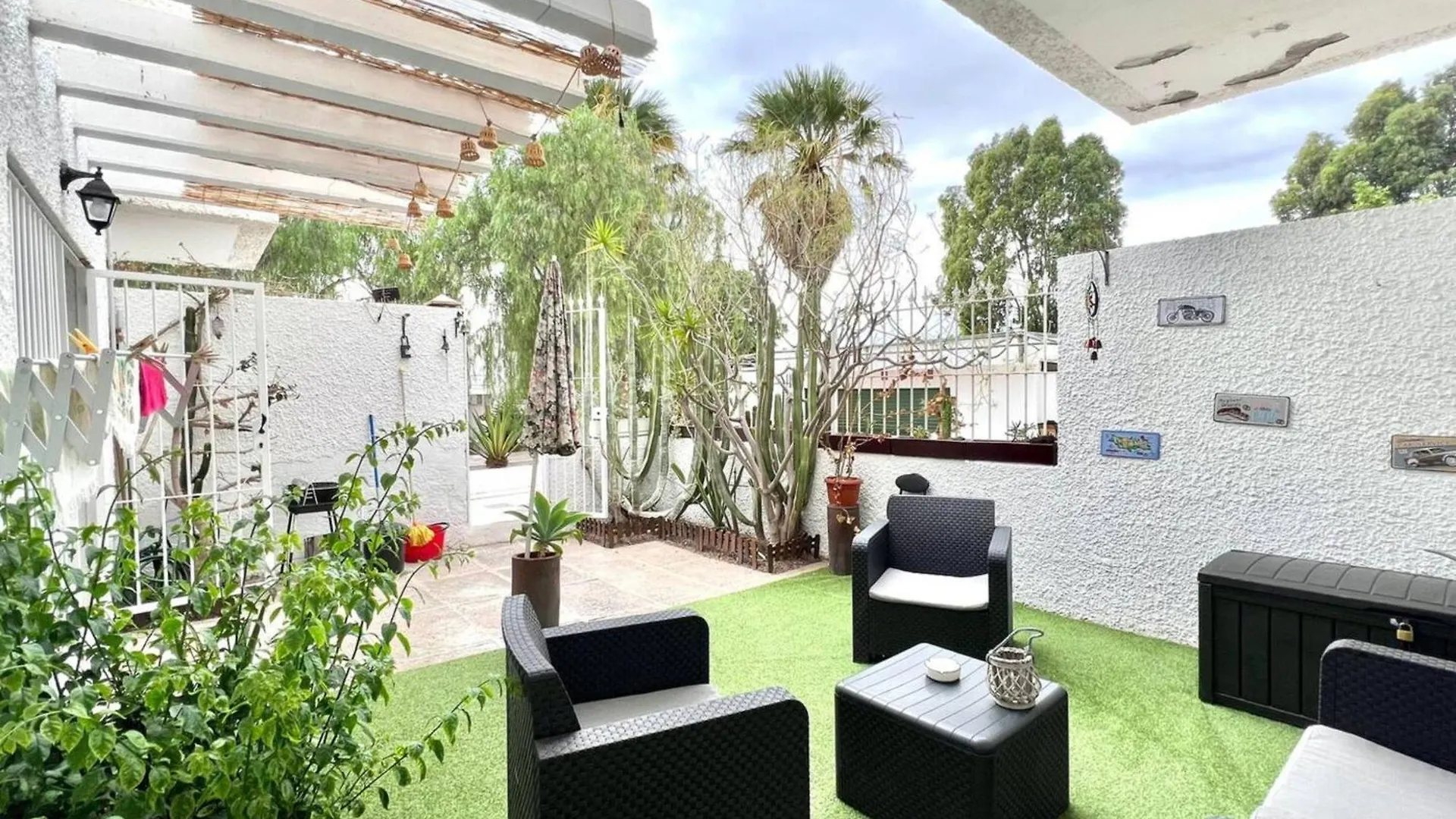 Acogedor Estudio Con Bbq Y Terraza Para Una Estancia Ideal Costa Del Silencio 0*,  Spain